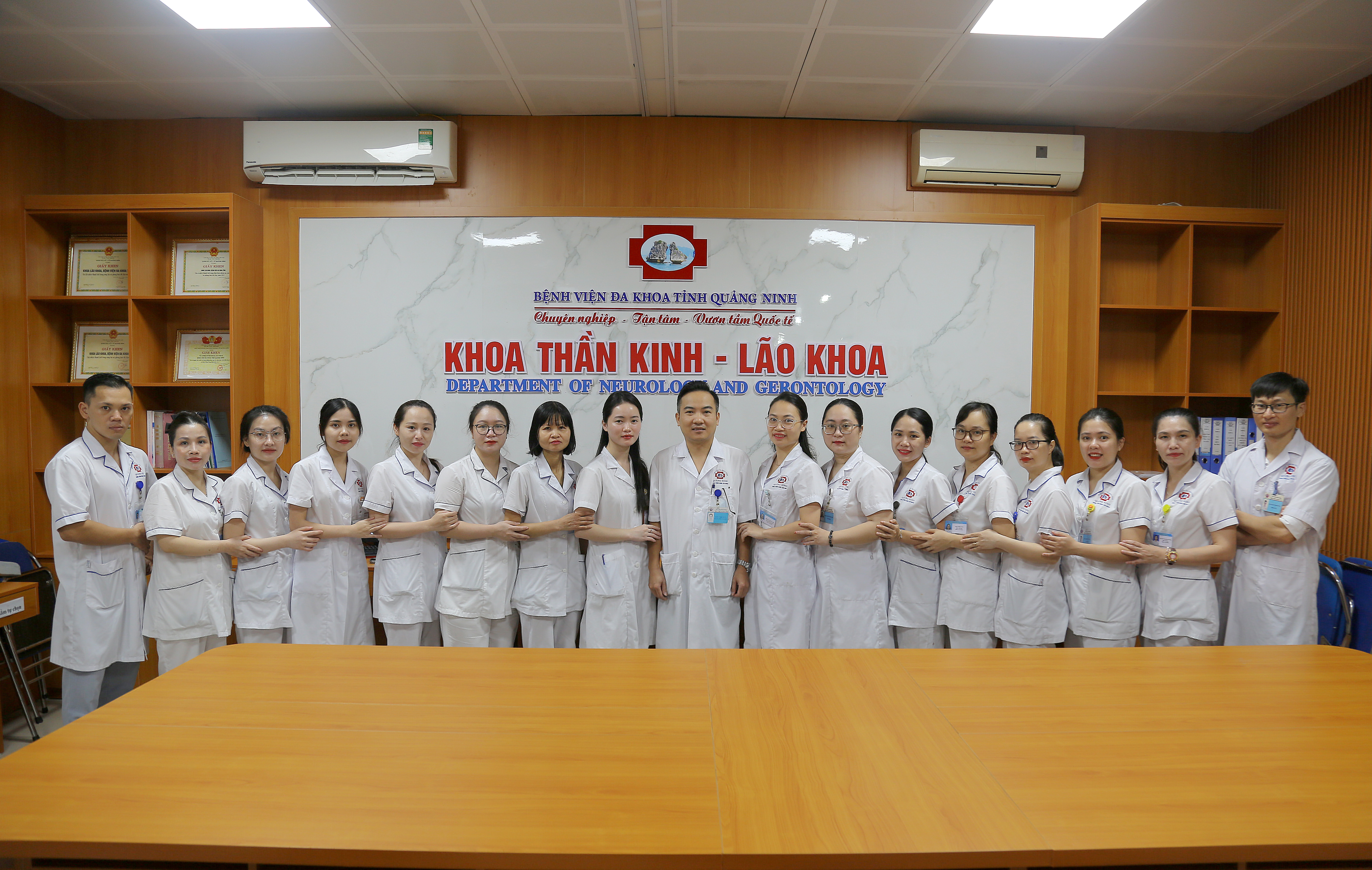 Khoa thần kinh lão khoa
