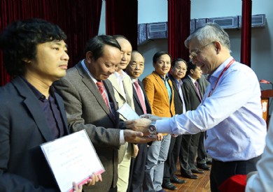 Bệnh viện ĐK tỉnh Quảng Ninh chính thức nhận quyết định công nhận cơ sở thực hành của Trường Đại học Y Hà Nội