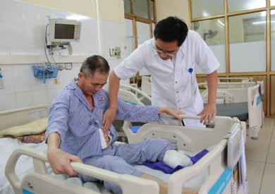 Quảng Ninh: Cứu sống nạn nhân TNGT bị dập tụy, vỡ lách, nội tạng thoát vị lên lồng ngực