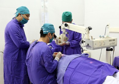 Phẫu thuật chuyên khoa mắt