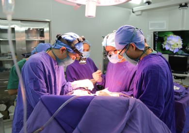 Bệnh viện ĐK tỉnh phẫu thuật bóc tách nội mạc động mạch cảnh thành công cho bệnh nhân tiền sử tai biến