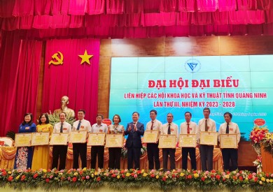 Bệnh viện Đa khoa tỉnh nhận Bằng khen của Liên hiệp các Hội Khoa học và Kỹ thuật tỉnh Quảng Ninh