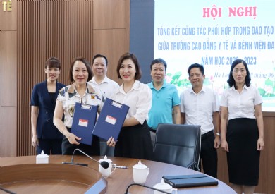 Bệnh viện Đa khoa tỉnh và trường Cao đẳng Y tế tổng kết đào tạo thực hành năm học 2022 - 2023
