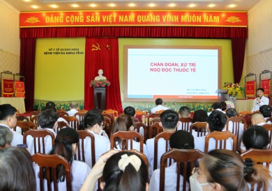 Bệnh viện Đa khoa tỉnh Quảng Ninh tập huấn hướng dẫn chẩn đoán xử trí ngộ độc thuốc tê