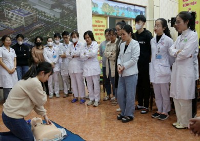 Nâng cao công tác cấp cứu ngừng tuần hoàn và xử trí phản vệ tại Bệnh viện Đa khoa tỉnh Quảng Ninh