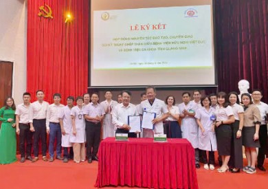 Bệnh viện Đa khoa tỉnh Quảng Ninh và Bệnh viện Việt Đức ký kết hợp đồng và khai giảng khóa đào tạo, chuyển giao kỹ thuật ghép thận