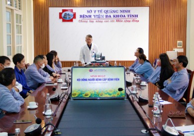 Bệnh viện Đa khoa tỉnh Quảng Ninh tổ chức sinh hoạt hội đồng người bệnh cấp bệnh viện