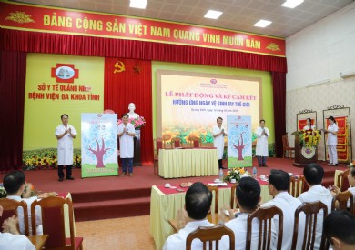 Bệnh viện Đa khoa tỉnh Quảng Ninh tổ chức Lễ phát động và ký cam kết vệ sinh tay năm 2025