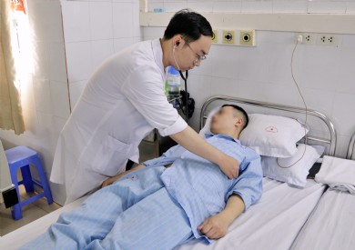Cứu sống bệnh nhân 41 tuổi nhồi máu cơ tim cấp, biến chứng ngừng tuần hoàn do rối loạn nhịp tim phức tạp
