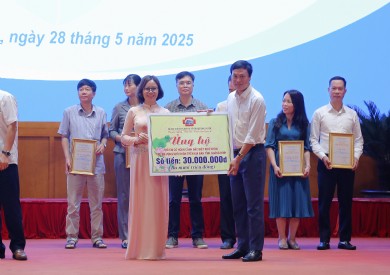 Hưởng ứng Tháng hành động vì trẻ em 2025: Bệnh viện Đa khoa tỉnh Quảng Ninh chung tay chia sẻ 30 triệu đồng ủng hộ trẻ em khó khăn