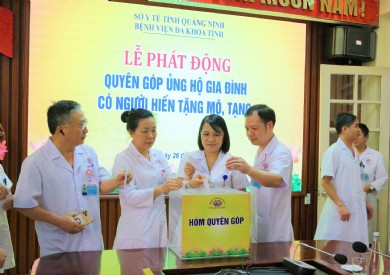 Bệnh viện Đa khoa tỉnh Quảng Ninh chung tay ủng hộ, chia sẻ yêu thương với gia đình người hiến tạng