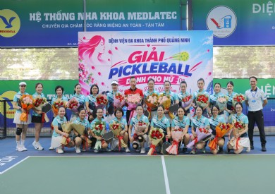 Sôi nổi giải Pickleball nữ CBVCLĐ chào mừng Ngày Phụ nữ Việt Nam 20/10
