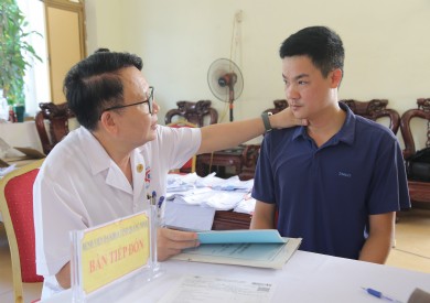 BỆNH VIỆN ĐA KHOA TỈNH QUẢNG NINH ĐỒNG HÀNH CHĂM SÓC SỨC KHỎE GẦN 4.000 NGƯỜI LAO ĐỘNG CÔNG TY THAN HÒN GAI