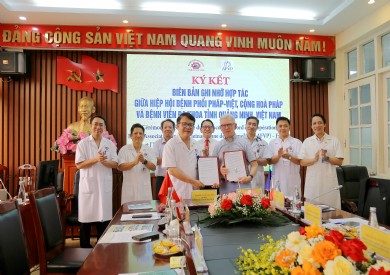Bệnh viện Đa khoa tỉnh Quảng Ninh ký kết biên bản ghi nhớ hợp tác với Hiệp hội Hô hấp Pháp – Việt